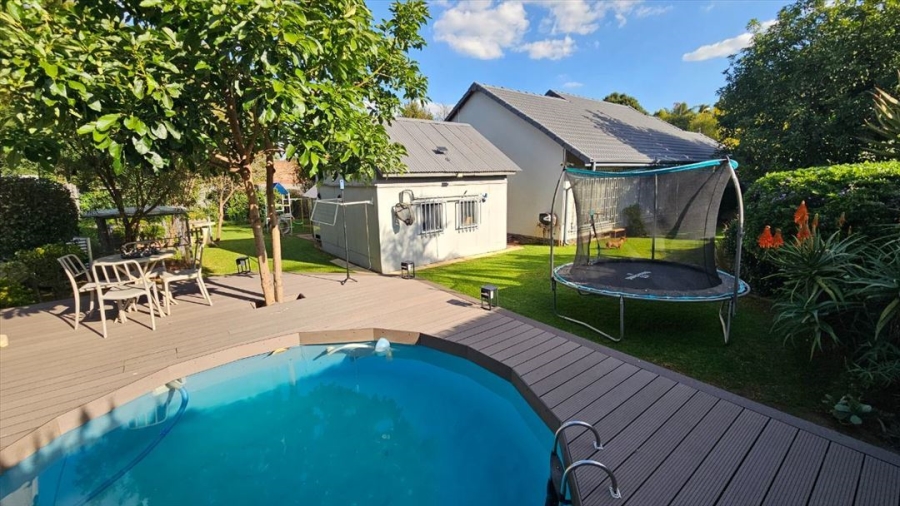 4 Bedroom Property for Sale in Van Riebeeck Park Gauteng