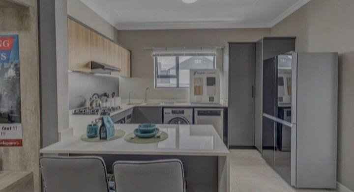 To Let 3 Bedroom Property for Rent in Waterfall Gauteng
