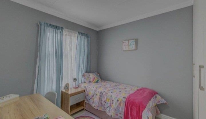 To Let 3 Bedroom Property for Rent in Waterfall Gauteng