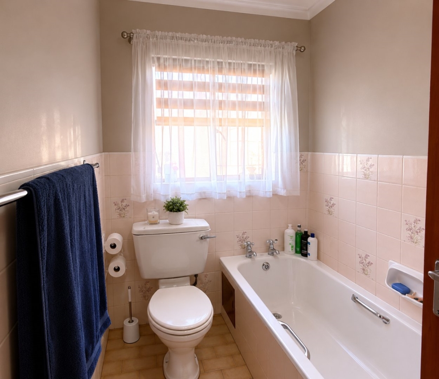 4 Bedroom Property for Sale in Rooihuiskraal Gauteng
