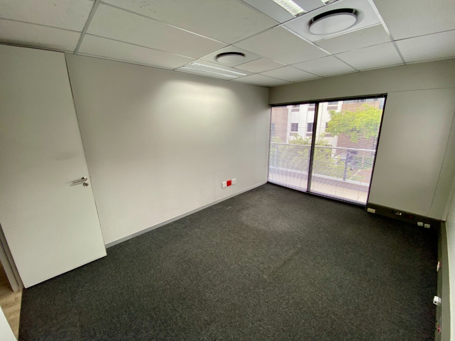 To Let Commercial Property for Rent in Vorna Valley Gauteng