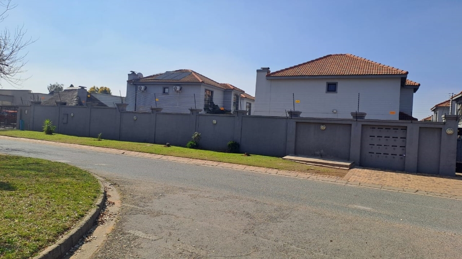 4 Bedroom Property for Sale in Vanderbijlpark CE Gauteng