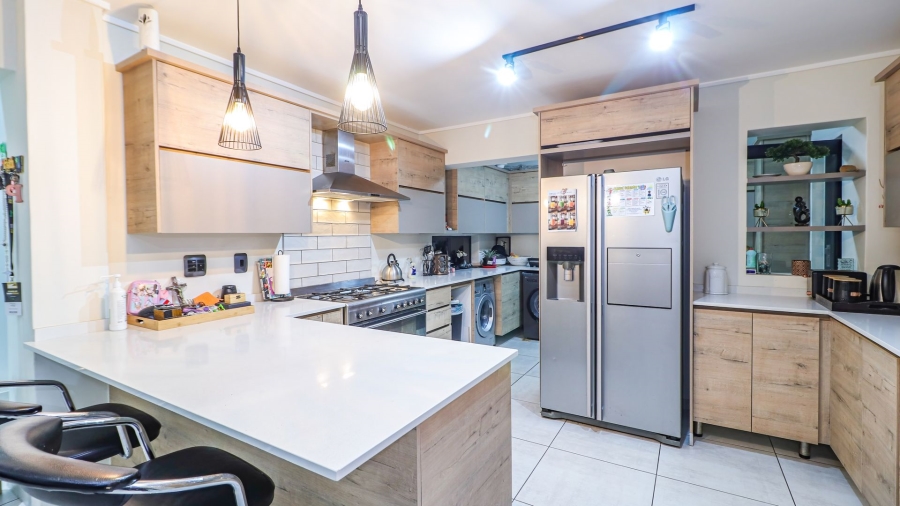 4 Bedroom Property for Sale in Noordhang Gauteng
