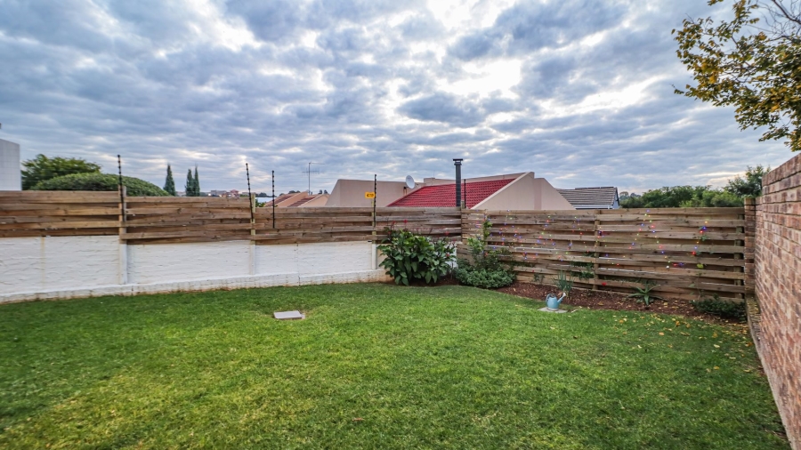 4 Bedroom Property for Sale in Noordhang Gauteng