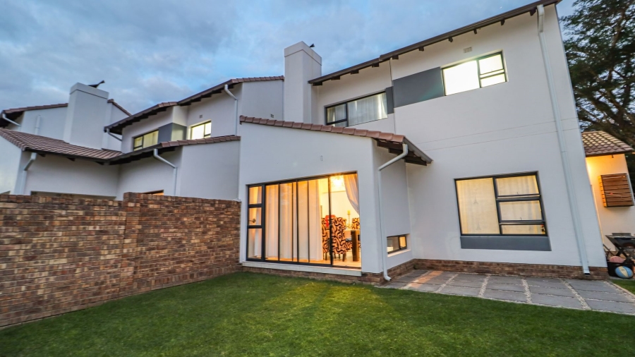 4 Bedroom Property for Sale in Noordhang Gauteng