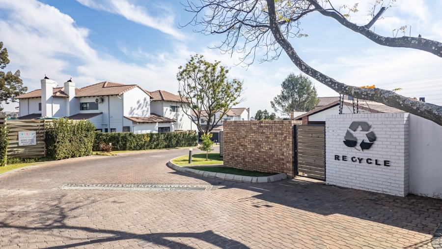 4 Bedroom Property for Sale in Noordhang Gauteng