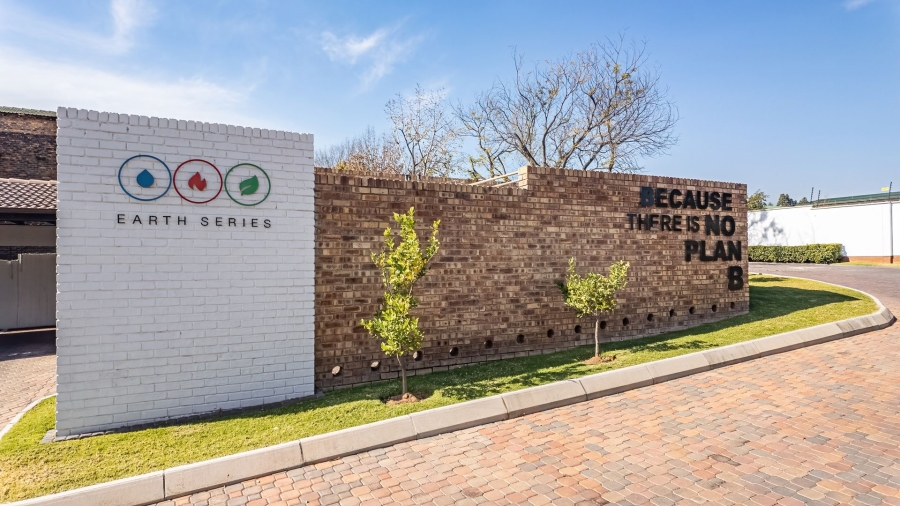 4 Bedroom Property for Sale in Noordhang Gauteng