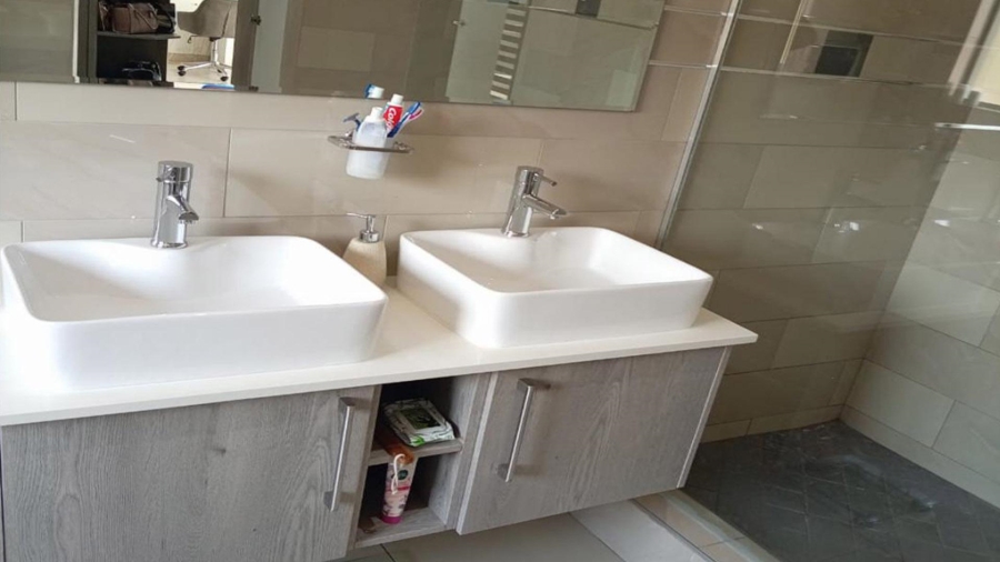 4 Bedroom Property for Sale in Olympus AH Gauteng