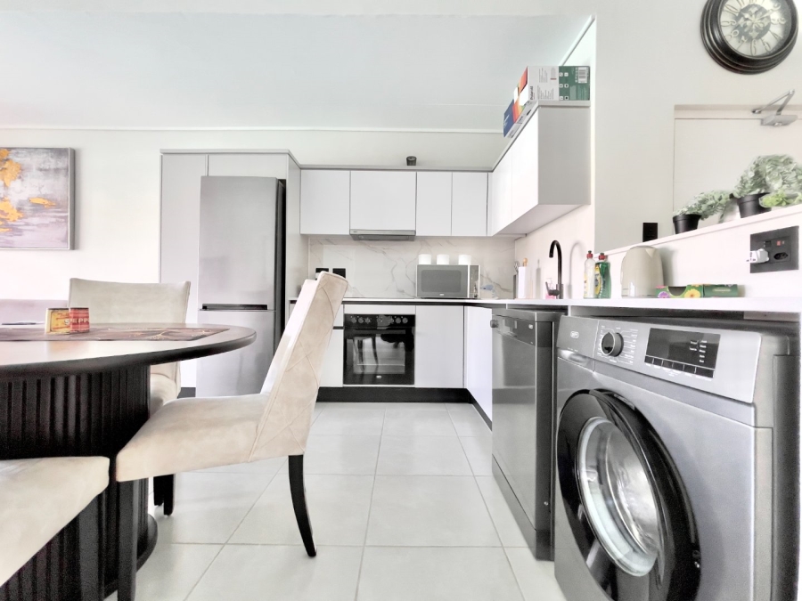 To Let 3 Bedroom Property for Rent in Waterfall Gauteng