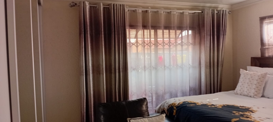 3 Bedroom Property for Sale in Soshanguve FF Gauteng