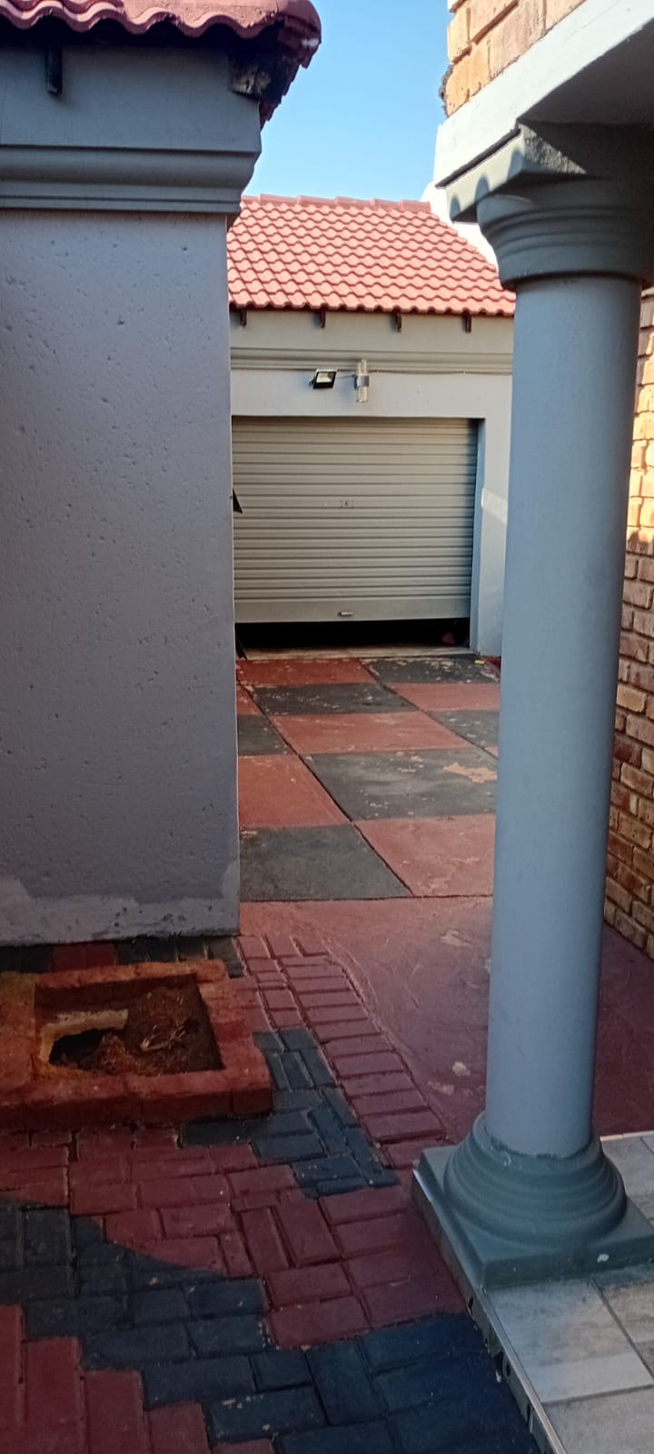 3 Bedroom Property for Sale in Soshanguve FF Gauteng