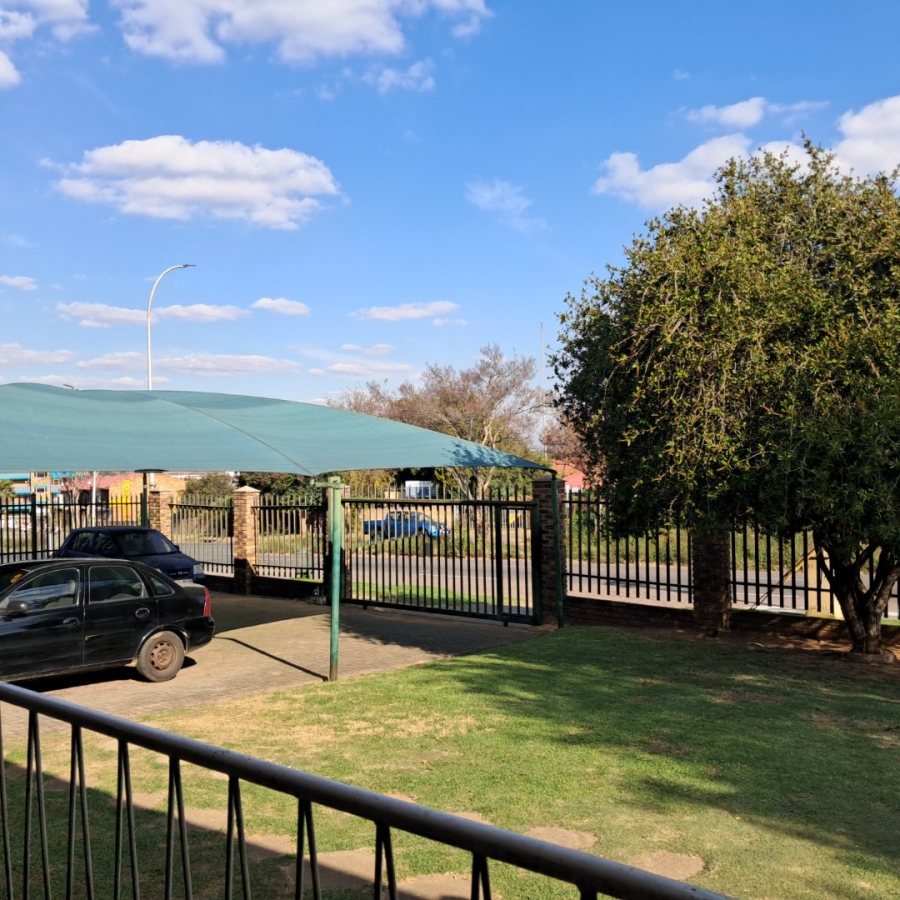 5 Bedroom Property for Sale in Elsburg Gauteng
