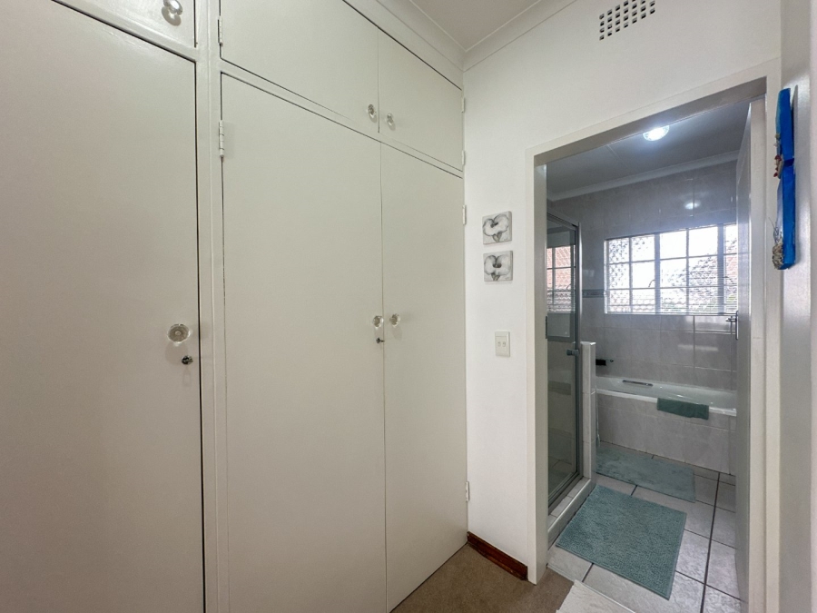 3 Bedroom Property for Sale in Brackenhurst Gauteng