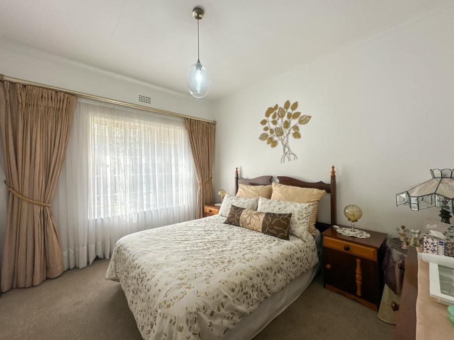 3 Bedroom Property for Sale in Brackenhurst Gauteng