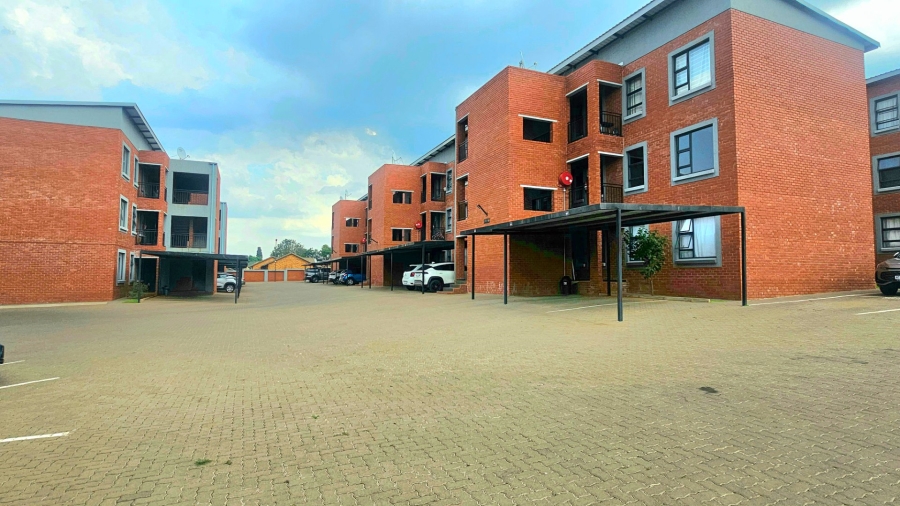 To Let 3 Bedroom Property for Rent in Witpoortjie Gauteng