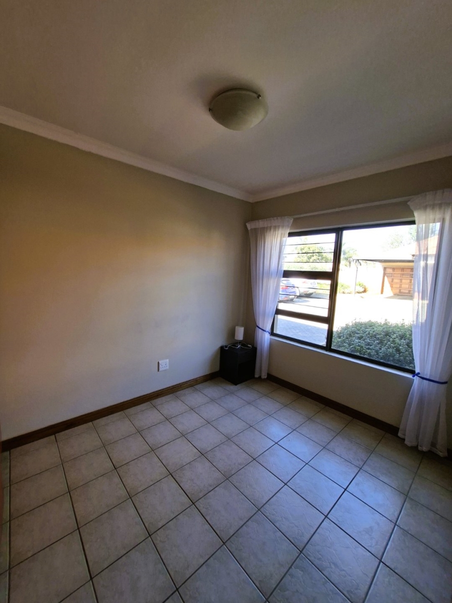 3 Bedroom Property for Sale in Sinoville Gauteng