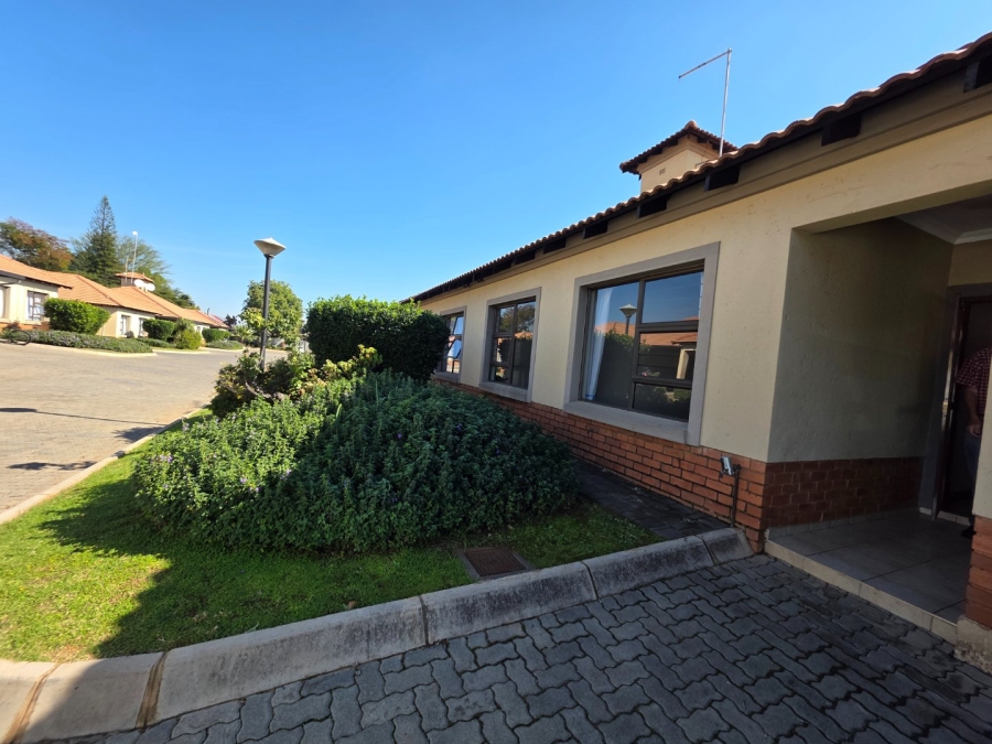 3 Bedroom Property for Sale in Sinoville Gauteng