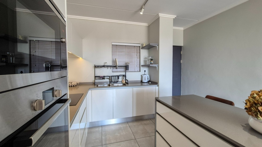 2 Bedroom Property for Sale in Serengeti Lifestyle Estate Gauteng