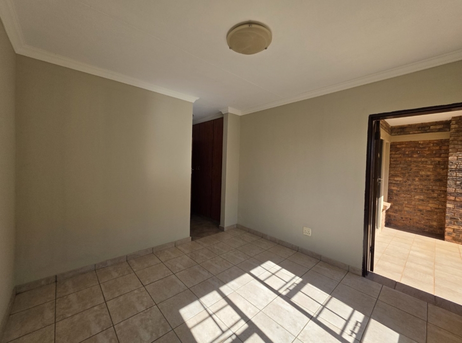 3 Bedroom Property for Sale in Magalieskruin Gauteng