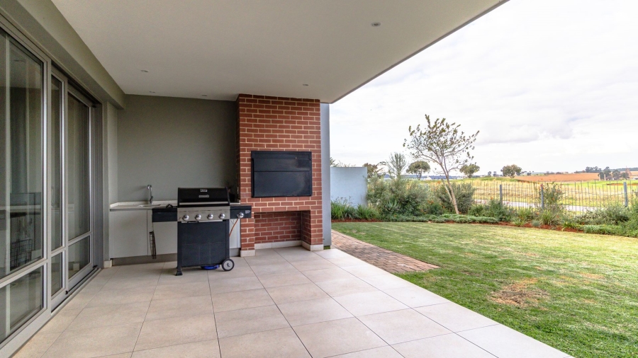 4 Bedroom Property for Sale in Serengeti Lifestyle Estate Gauteng