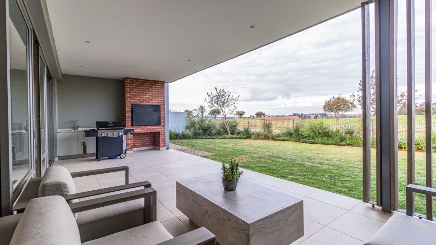 4 Bedroom Property for Sale in Serengeti Lifestyle Estate Gauteng