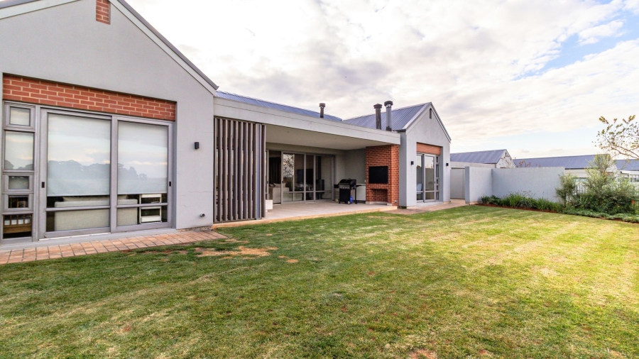 4 Bedroom Property for Sale in Serengeti Lifestyle Estate Gauteng