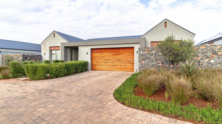4 Bedroom Property for Sale in Serengeti Lifestyle Estate Gauteng