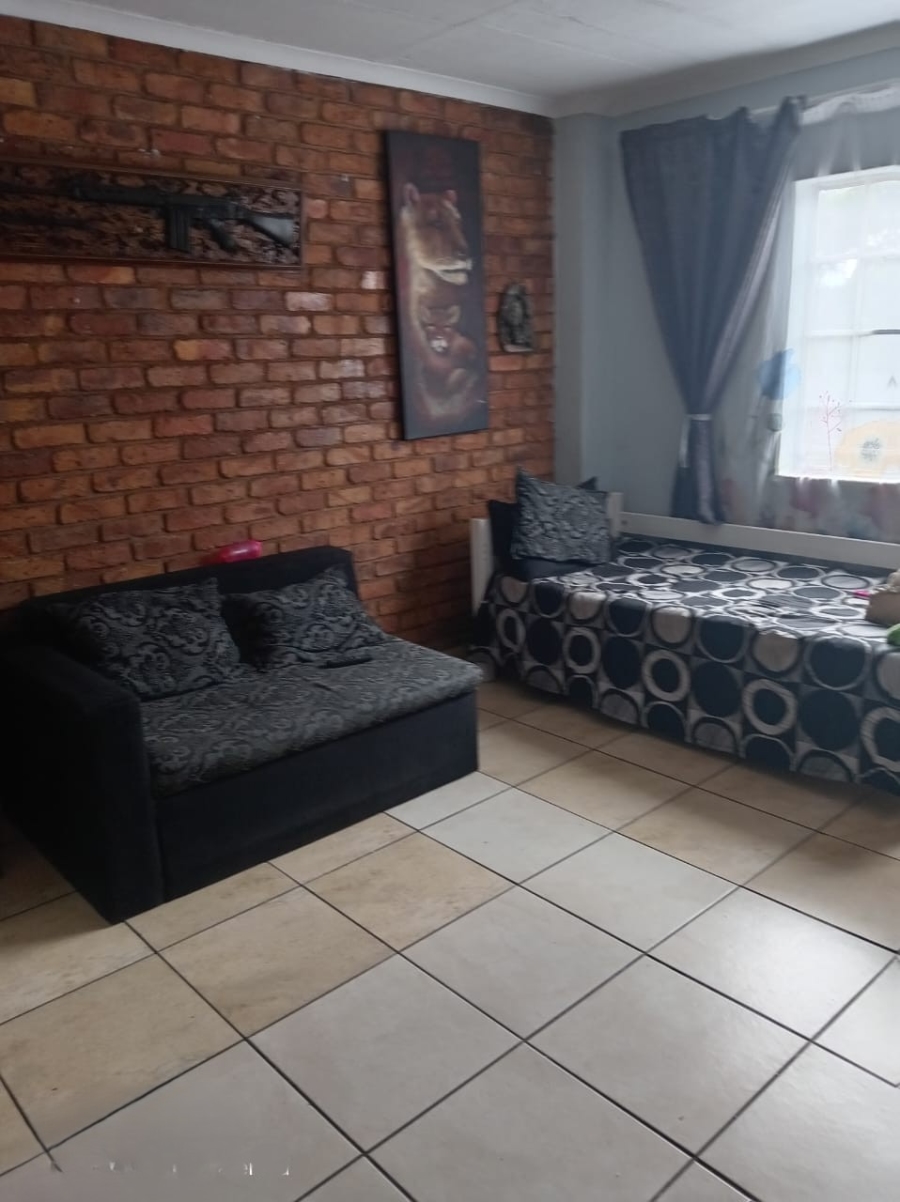 2 Bedroom Property for Sale in Pretoria West Gauteng