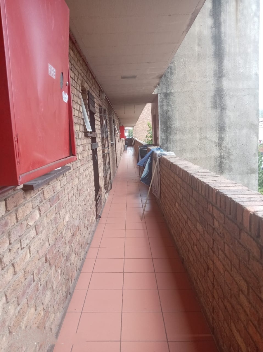 2 Bedroom Property for Sale in Pretoria West Gauteng