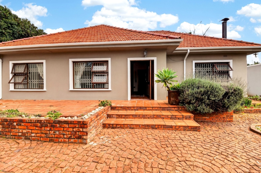 3 Bedroom Property for Sale in Greenside Gauteng