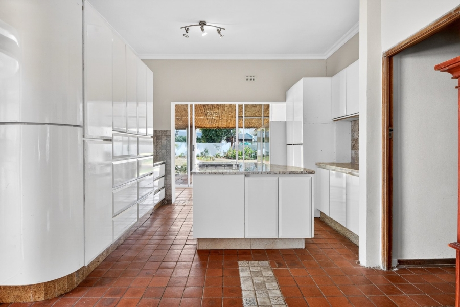3 Bedroom Property for Sale in Greenside Gauteng