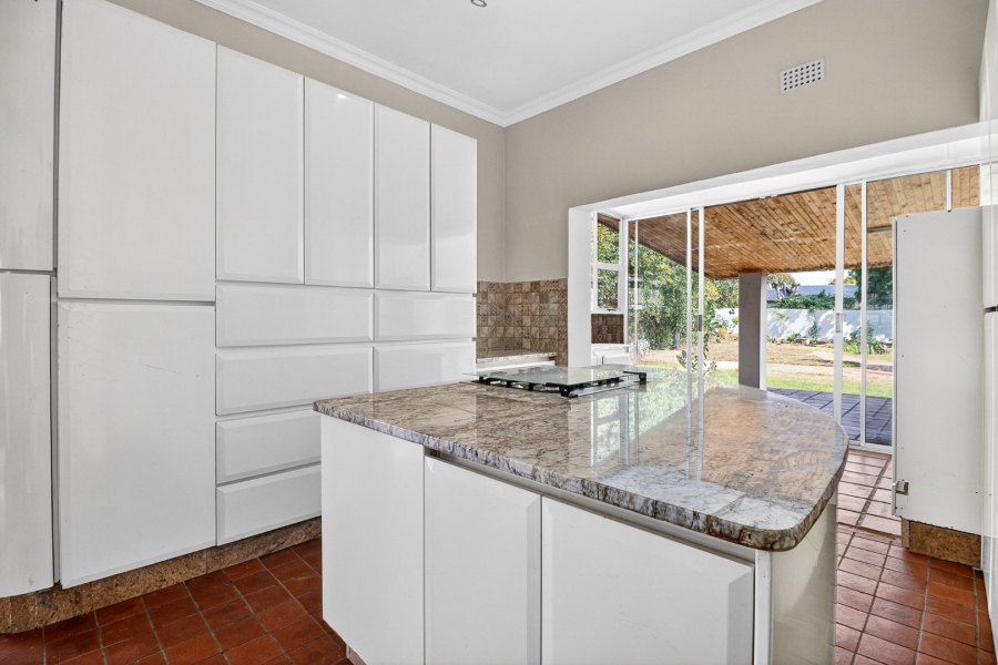 3 Bedroom Property for Sale in Greenside Gauteng