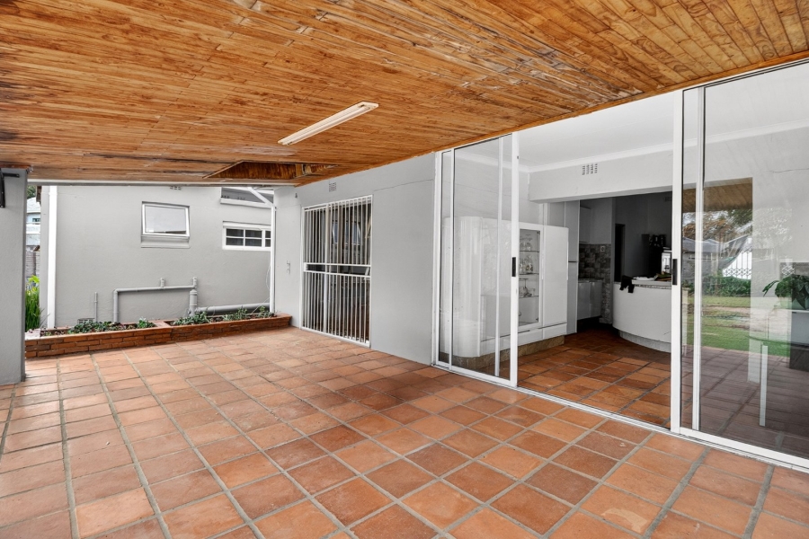 3 Bedroom Property for Sale in Greenside Gauteng