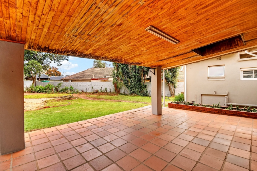 3 Bedroom Property for Sale in Greenside Gauteng
