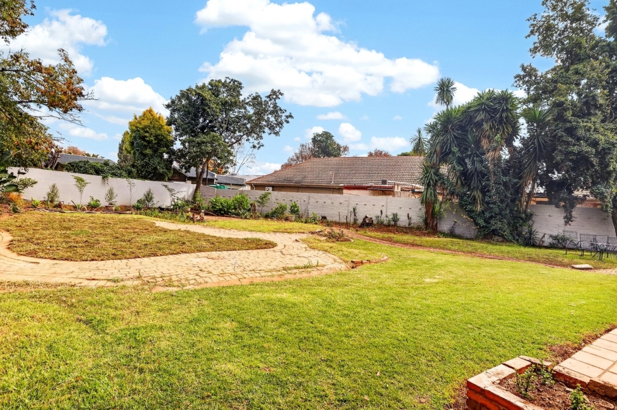 3 Bedroom Property for Sale in Greenside Gauteng