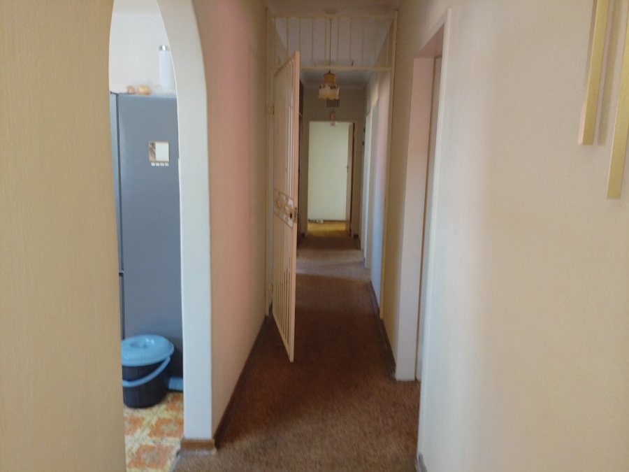 4 Bedroom Property for Sale in Pollak Park Gauteng