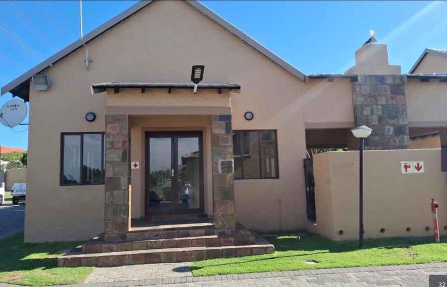 To Let 3 Bedroom Property for Rent in Carlswald North Estate Gauteng