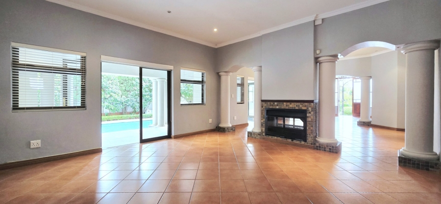 5 Bedroom Property for Sale in Country Lane Estate Gauteng