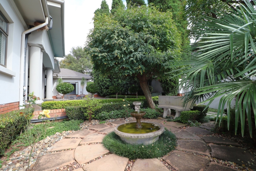 5 Bedroom Property for Sale in Country Lane Estate Gauteng