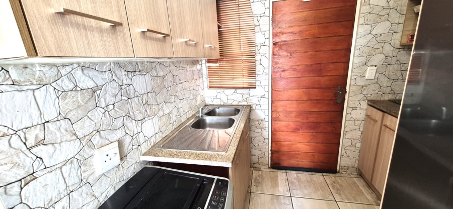 2 Bedroom Property for Sale in Modderbee Gauteng