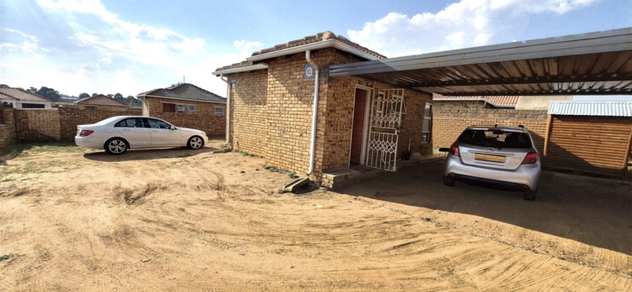 2 Bedroom Property for Sale in Modderbee Gauteng