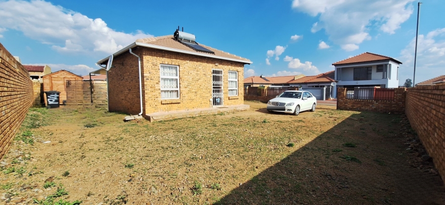 2 Bedroom Property for Sale in Modderbee Gauteng
