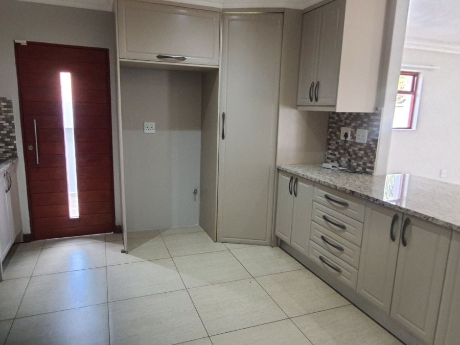 2 Bedroom Property for Sale in Bronberg Gauteng