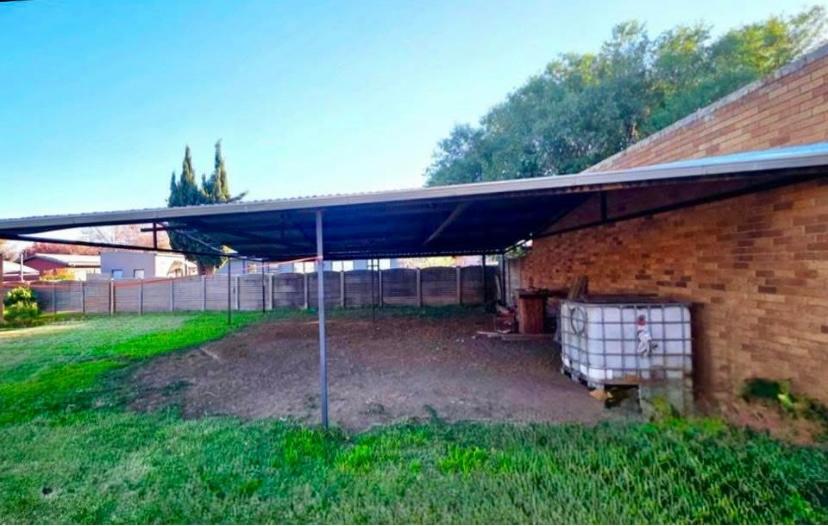 3 Bedroom Property for Sale in Vanderbijlpark SW 5 Gauteng