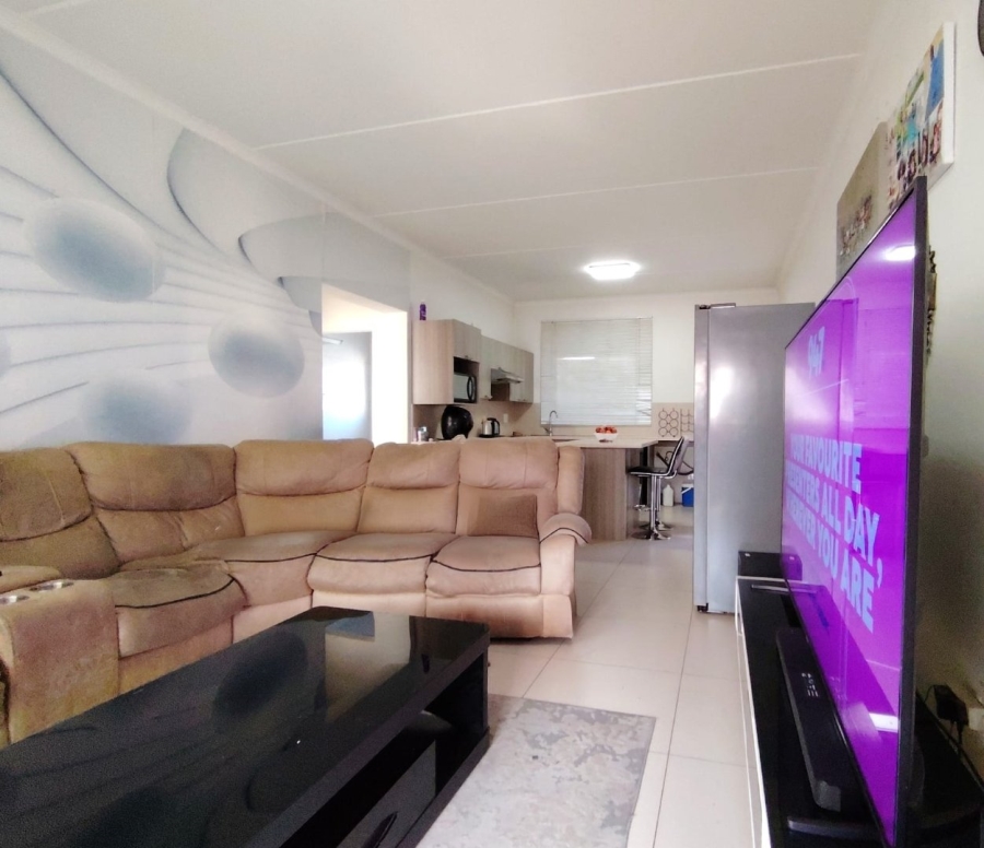 2 Bedroom Property for Sale in Lilianton Gauteng