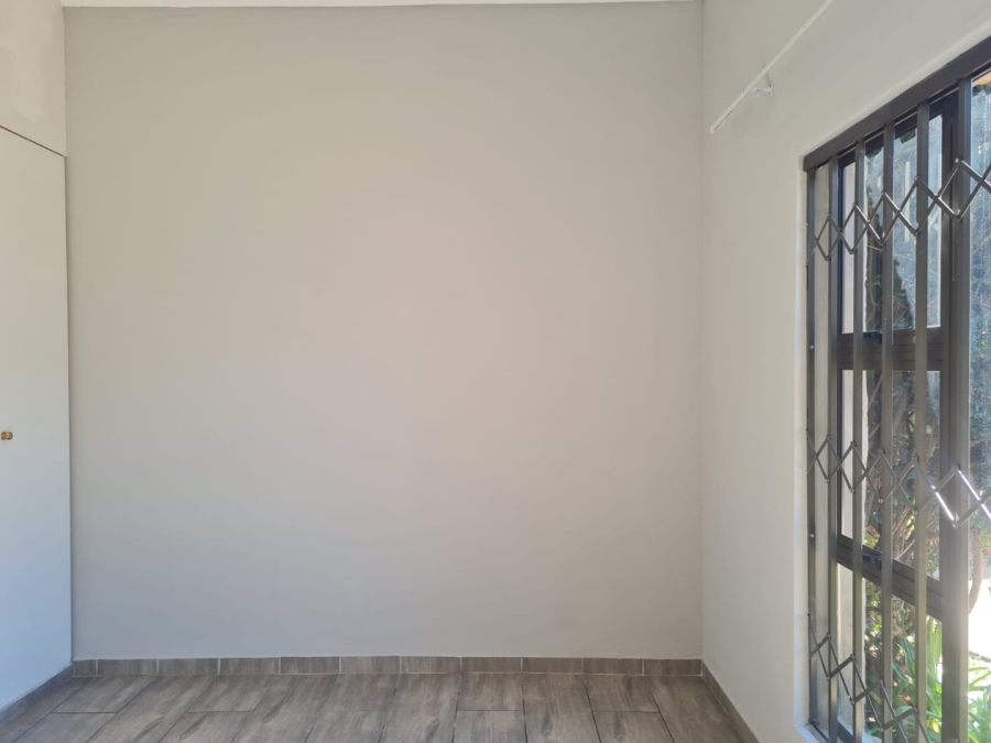 5 Bedroom Property for Sale in Bassonia Gauteng