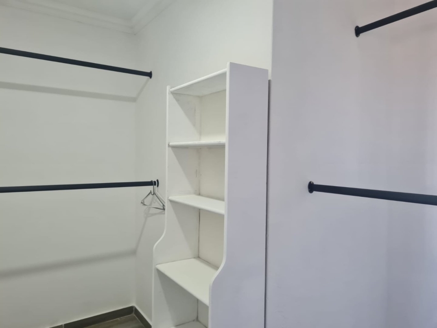 5 Bedroom Property for Sale in Bassonia Gauteng