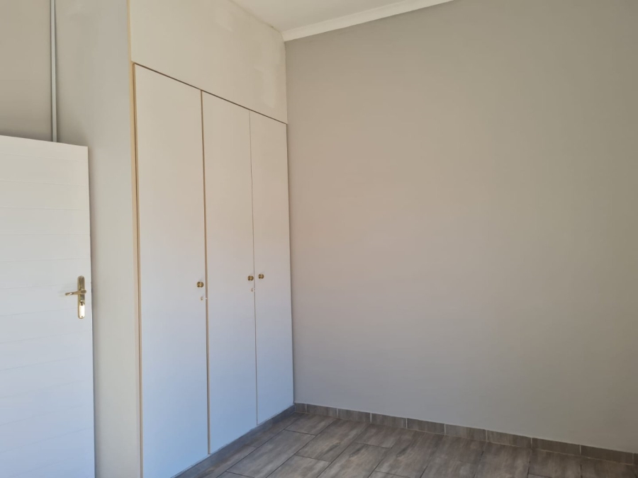 5 Bedroom Property for Sale in Bassonia Gauteng