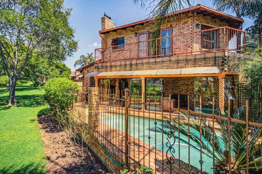 4 Bedroom Property for Sale in Van Riebeeck Park Gauteng