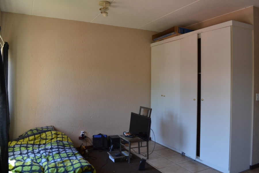 1 Bedroom Property for Sale in Paulshof Gauteng